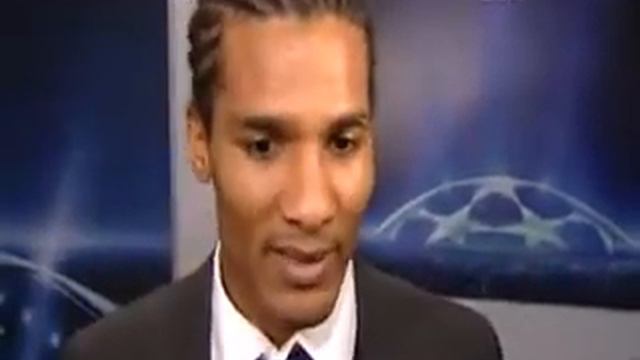 Флоран Малуда - об игре на левом фланге смотреть онлайн