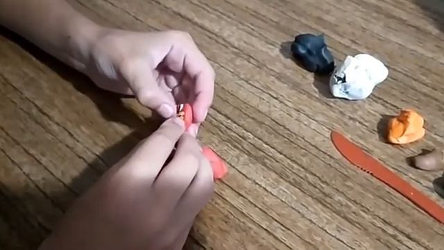 Лепим Хагги Вагги из пластилина смотреть онлайн