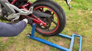 Как обслужить цепь на мотоцикле за 5 минут.Kawasaki ER-6f.Мото каникулы