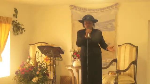 Pastor Louise Wolfe reads ezekiel 38 & isaiah 45:11 смотреть онлайн