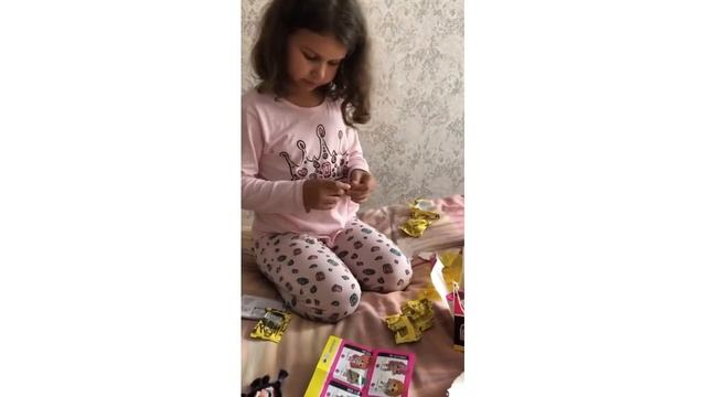Lol распаковка. lol в стиле рок. Lol dolls. Kids смотреть онлайн