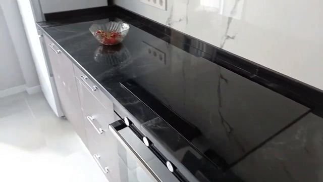 Наши работы. Гранитная столешница "Рахны полевые" #гранит #натуральныйкамень смотреть онлайн