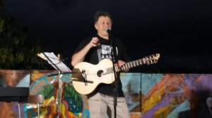 01. Тимур Фишель. Ойфн Припечек (На припечке, сл. и муз. Марка Варшавского)