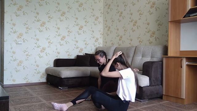 ЧУТЬ НЕ СЛОМАЛИСЬ???? Yoga-challenge С ПОДРУГОЙ?! смотреть онлайн