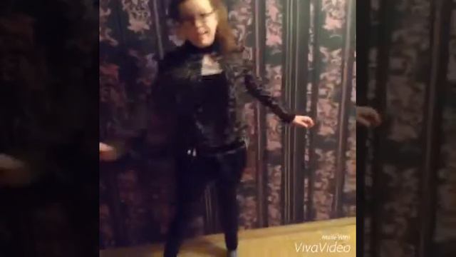 Клип Монстер Хай " В школе монстров учат нас" смотреть онлайн