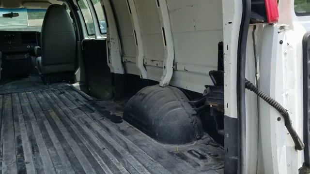 2012 Chevrolet Express 2500 Ext Cargo Van 6.0L 1 owner смотреть онлайн