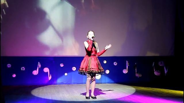 «Песенка о волшебниках» муз. Гладкова сл. В . Луговой. Исполняет Балабина Валерия смотреть онлайн