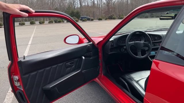 Is The Porsche 968 Preferable To An Air Cooled 911? This Owner Thinks So. Find Out Why. смотреть онлайн