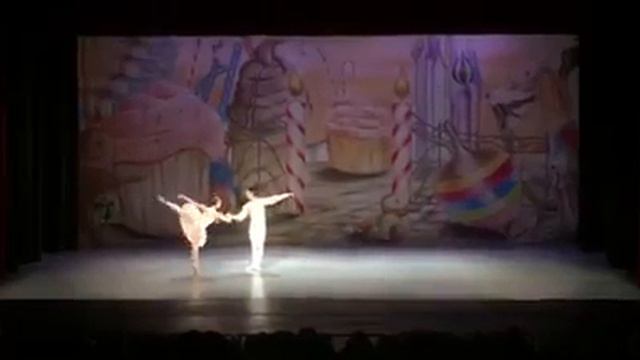 Nutcracker PDD, Christian Gutierrez and Carmella Casabella смотреть онлайн