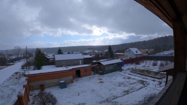 Выходные на даче. Уборка в дровнике смотреть онлайн