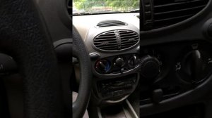 Не заводится калина без педали газа.