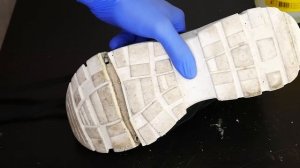 Как починить лопнувшую подошву? Чиним обувь дома