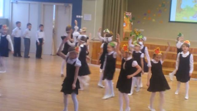 Танец "Осень" 1А класс смотреть онлайн