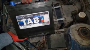 Установка аккумулятора Mitsubishi Lancer 9 \ Митсубиши Лансер 9