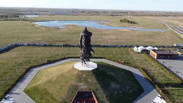 DRONE VIDEO RZHEV MONUMENT 4K - РЖЕВСКИЙ МЕМОРИАЛ СЪЁМКА С КОПТЕРА смотреть онлайн