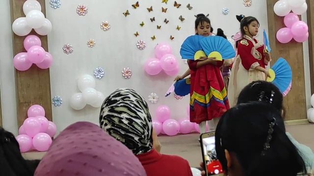 Школьный корейский танец смотреть онлайн