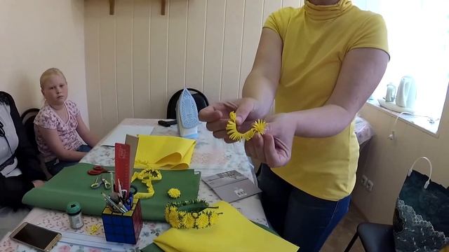 Мастер-класс по фоамирану "Ободок или заколка-резинка одуванчик" смотреть онлайн