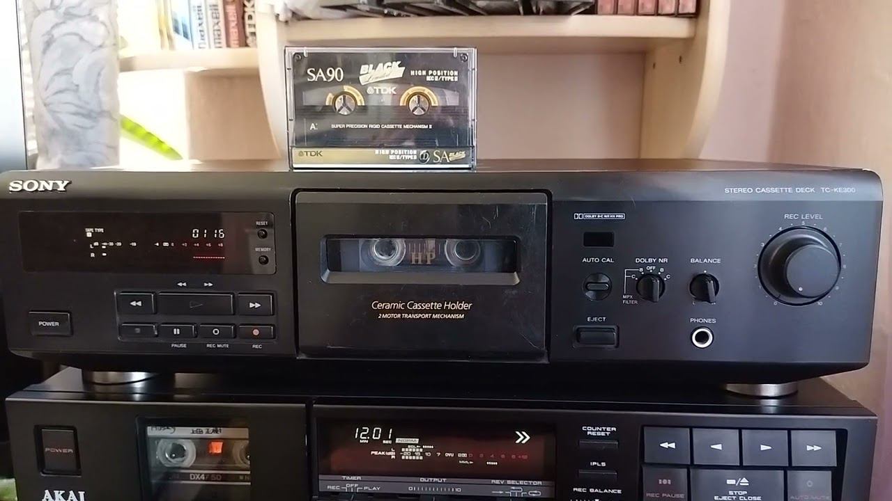 Sony TC-KE300. Демонстрация воспроизведения и калибровки на запись.