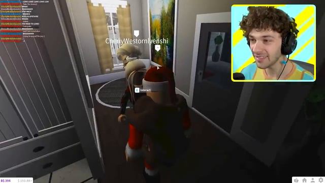 So I Became Santa On Bloxburg.. I Scared Kids! (Roblox) смотреть онлайн