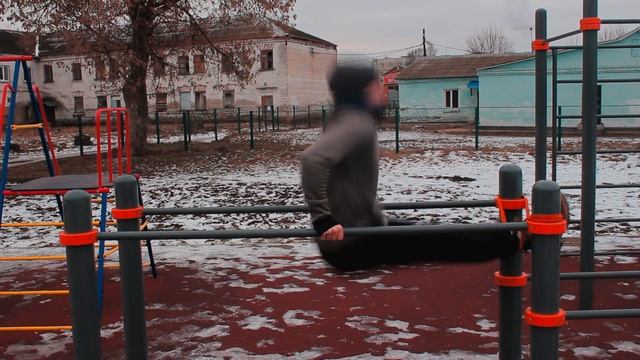 Как я учился отжиматься-II-Брусья-II-Mr.ZYMER смотреть онлайн