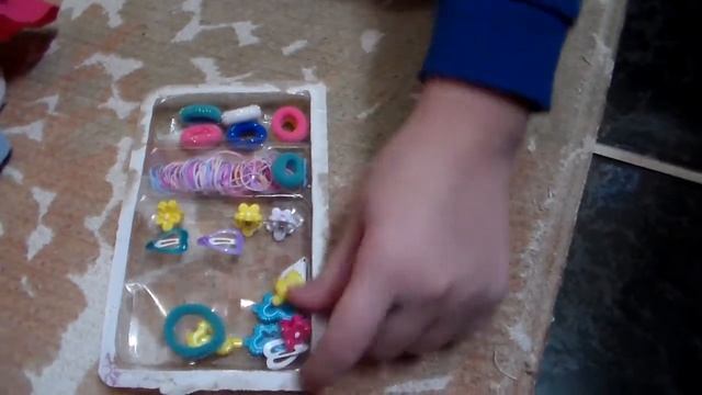 Girl friends doll. Делаем прическу,одеваем одежду. смотреть онлайн