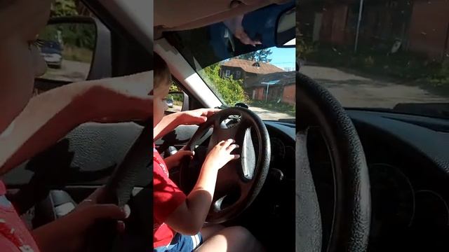 5-ти летний Шумахер смотреть онлайн