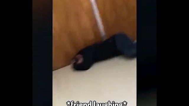 Дети играют в компьютерные игры в реальной жизни. Неудачливые работники фастфуда. (Видеоприколы) смотреть онлайн