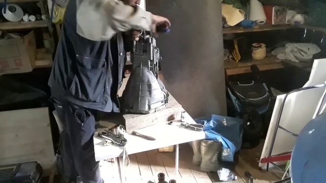МКПП W123 пятиступка ч1. смотреть онлайн