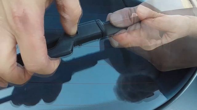 How to Replace the wiper blades on a Ford Mondeo 2007 to 2014 смотреть онлайн