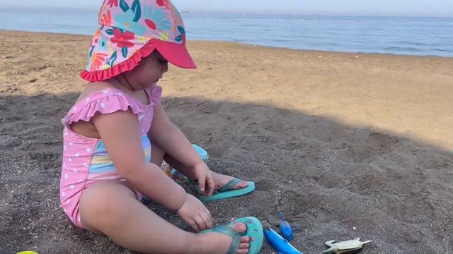 Umbrella beach Fujairah | Kashika Dionne Fil-Indian смотреть онлайн