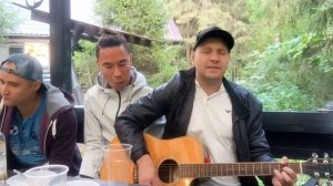 Песня Таня (группа Крематорий) на гитаре, день рождения