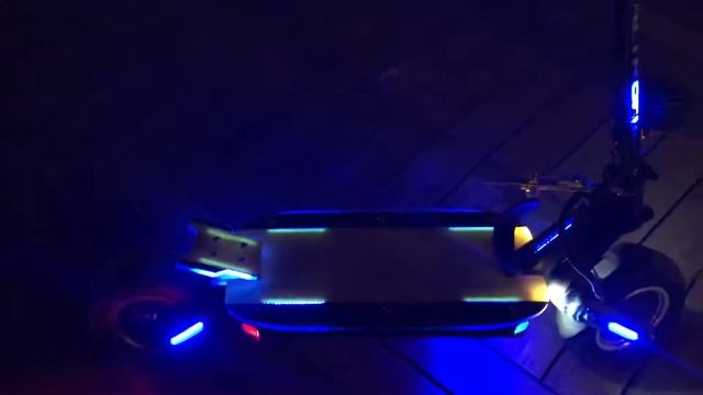 Dualtron Thunder новый вариант подсветки из поликорбаната смотреть онлайн