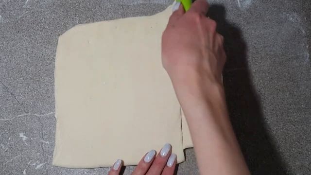 Они станут фаворитами на новогоднем столе! Слоеные трости на Новый год 2022! смотреть онлайн