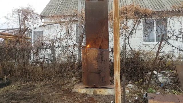 Демонтаж старой бочки с участка под посадку малины смотреть онлайн