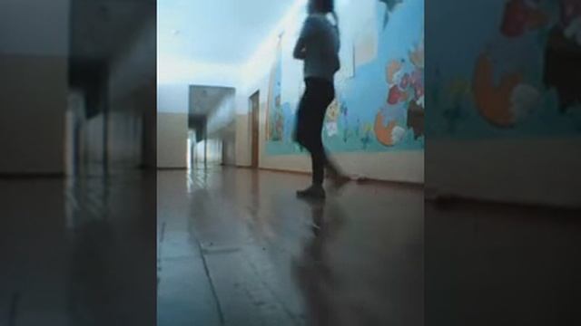 Как научиться делать колесо, 2 способа смотреть онлайн