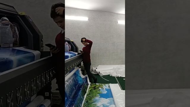 Фото обои ва Натяжные потолки тайорланиш жарайони +998901706776 смотреть онлайн