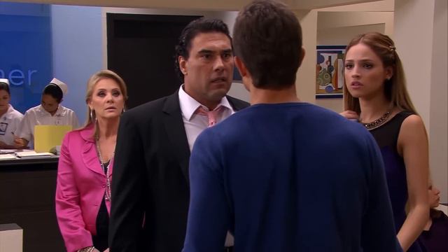 Amores Verdaderos: ¡Liliana es apuñalada! | Escena - C91 смотреть онлайн