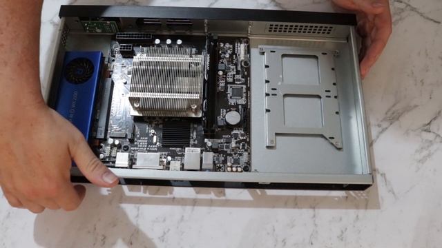 Project 1 - An Actually Quiet 1U Server смотреть онлайн