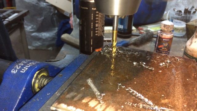 Как быстро и ровно нарезать резьбу смотреть онлайн