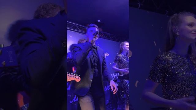 Сансара (кавер-группа Киви) _ Новогодние корпоративы в ресторане Voyage смотреть онлайн