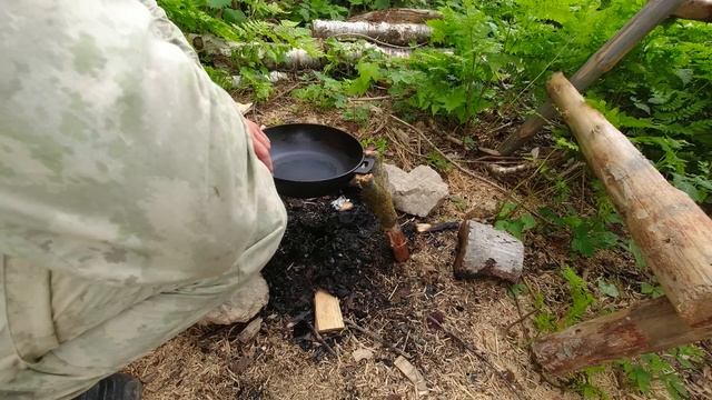 ЗЕМЛЯНКА - строю ДОМ ПОД ЗЕМЛЕЙ в лесу СВОИМИ РУКАМИ | Лучший ДОМ В ГЛУШИ смотреть онлайн