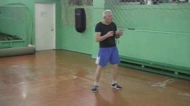 Бокс, как отработать уклоны с ударами. смотреть онлайн