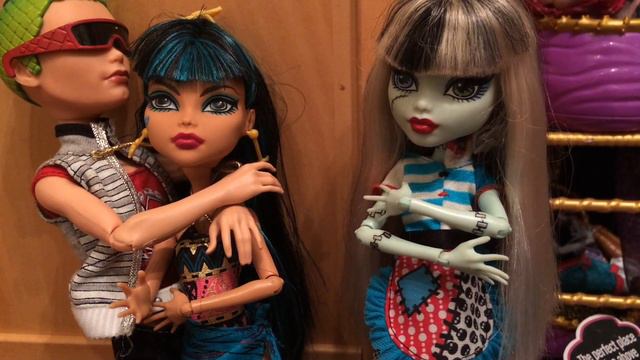 Black Friday in Monster high смотреть онлайн