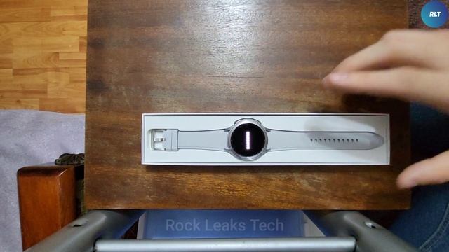 Samsung Galaxy Watch 4 Classic & Galaxy wireless charger duo Unboxing & Hands-on Review смотреть онлайн