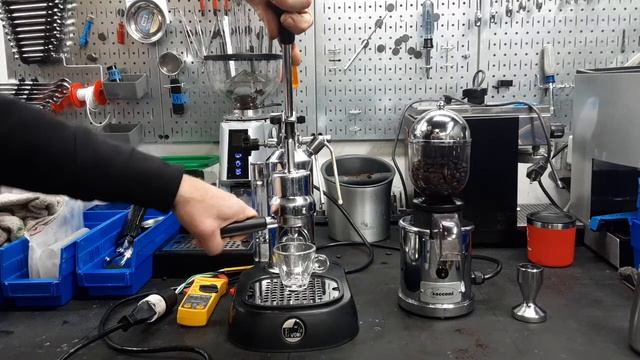 La Pavoni Espresso w/ Zacconi Grinder #5534 смотреть онлайн