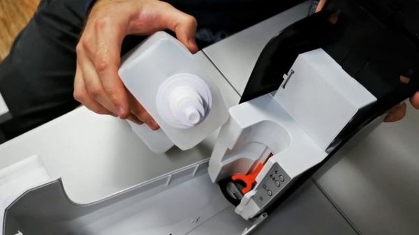 Дозатор для антисептика сенсорный, бесконтактный Бионик BIONIK. Распаковка, обзор, применение.