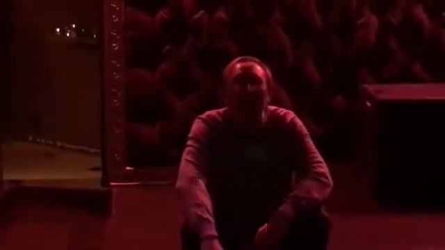 Петр Варибрус(Peter Varibrus) поет песню NO MORE TEARS, Ozzy Osbourne. смотреть онлайн