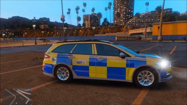 2016 Police Ford Mondeo ST-Line Estate [ELS] Blue Light Run смотреть онлайн