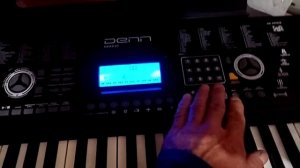 ОнлайнТрейд.Ру - Видеообзор СИНТЕЗАТОРА DENN DEK610 61 клавиша