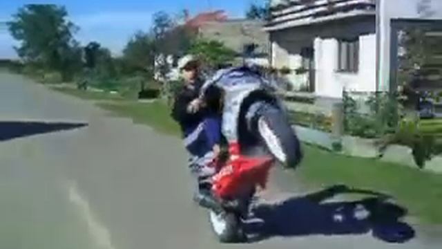 Peugeot Speedfight 2 смотреть онлайн